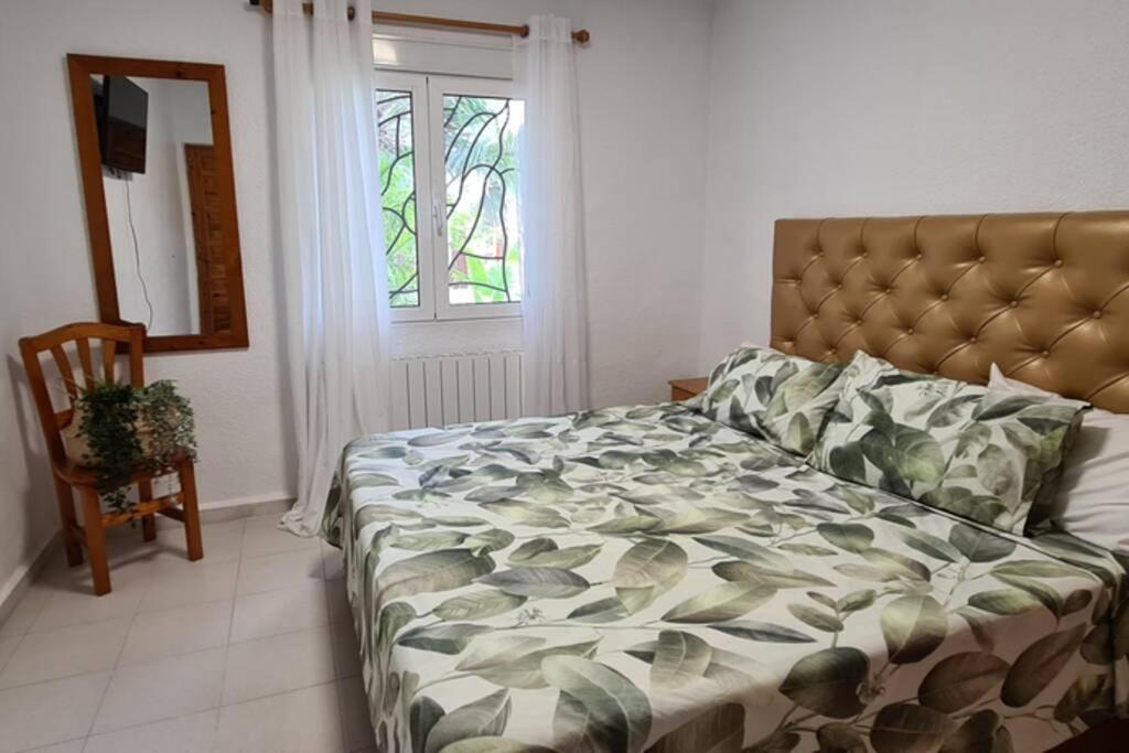 Tropical Paradise Villa In 또레비에하 외부 사진